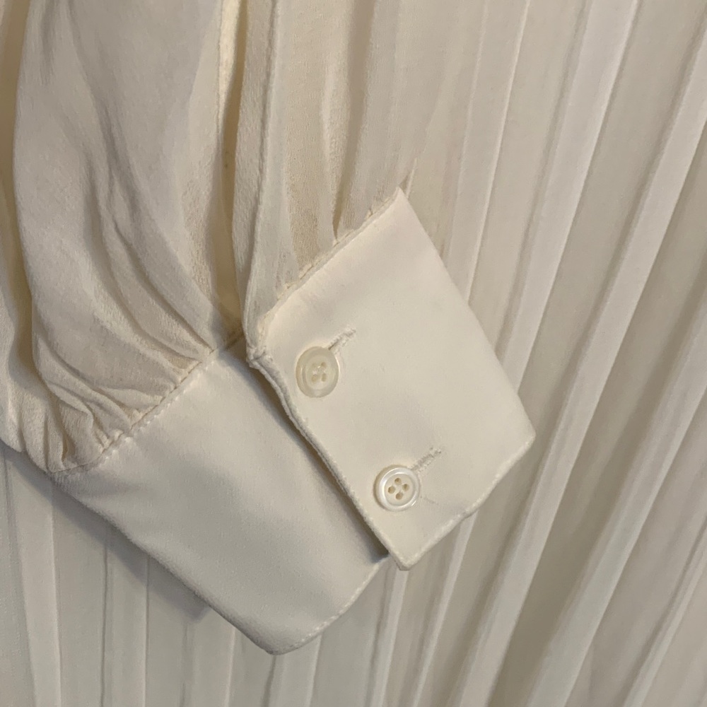 Nordstrom Elegant White Long Sleeve Pleated Dress - Picture 8 of 8